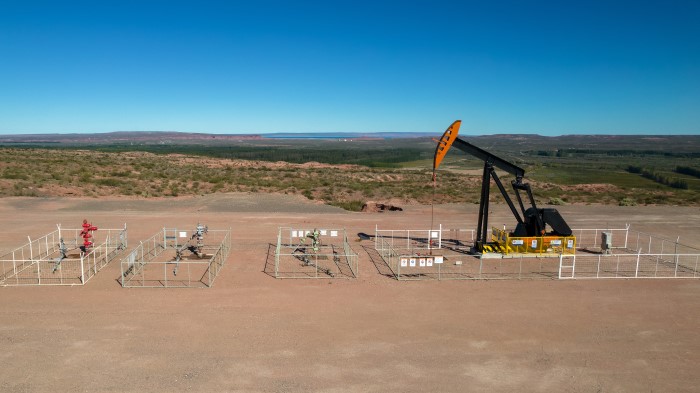 Example_OilGas_PumpJack_with_InjectionWell